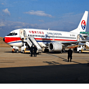 地窝堡机场托运航空快运业稳步发展的原因是什么？